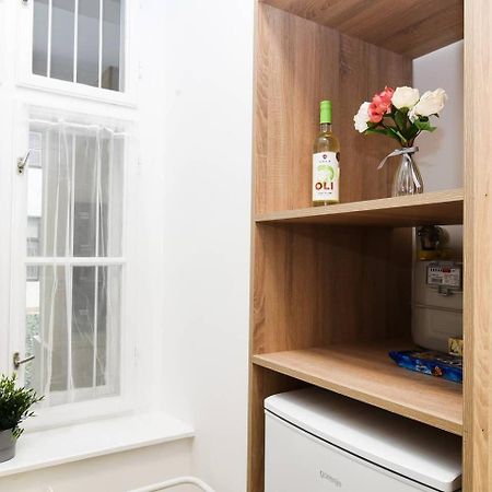 Very Central Apartment Close To Basilica Budapest Exterior photo