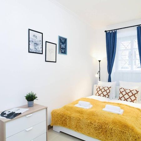 Very Central Apartment Close To Basilica Budapest Exterior photo